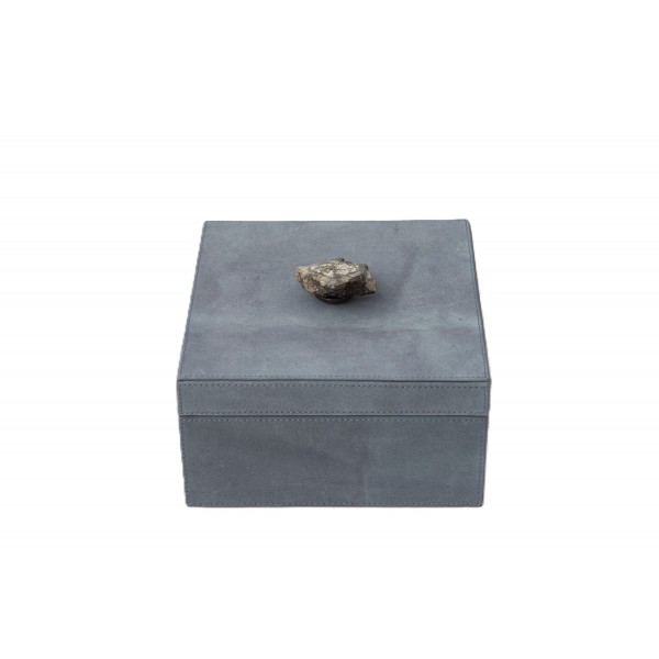 NU BUCK LEATHER BOX WITH SEMI PRECIOUS STONE ORNAMENT  20X20X10