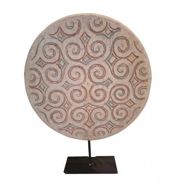 Round Toraja pannel on stand